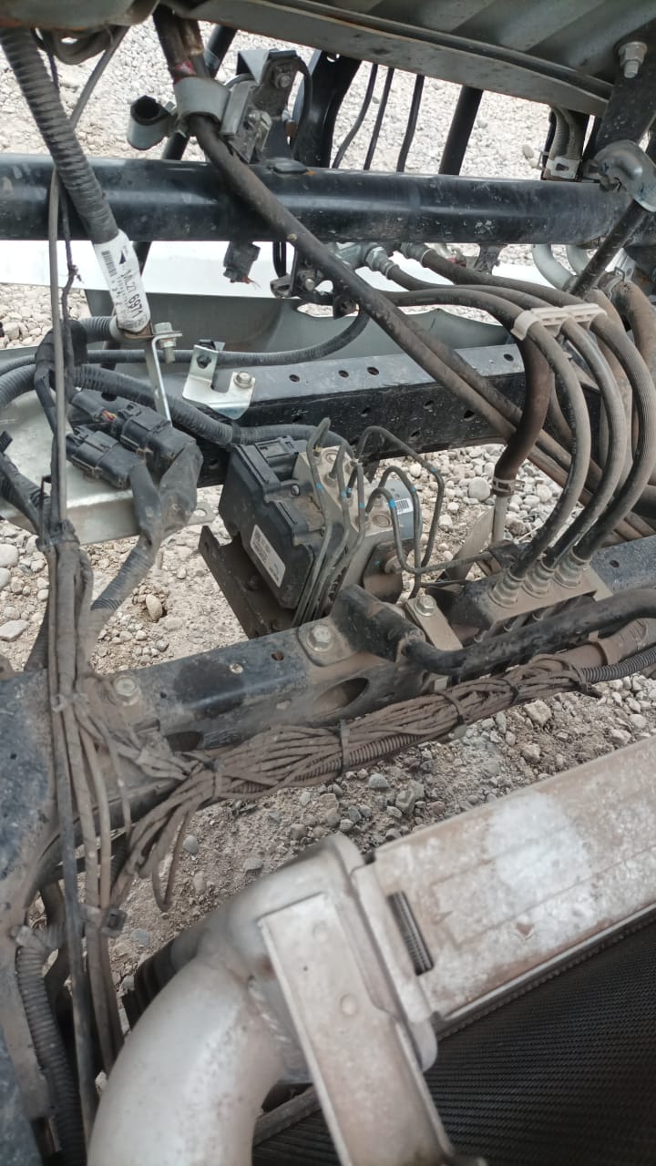 CARROCERíA FRIGORíFICA Mitsubishi FUSO CANTER 915 2016  USADA  EN DESARME